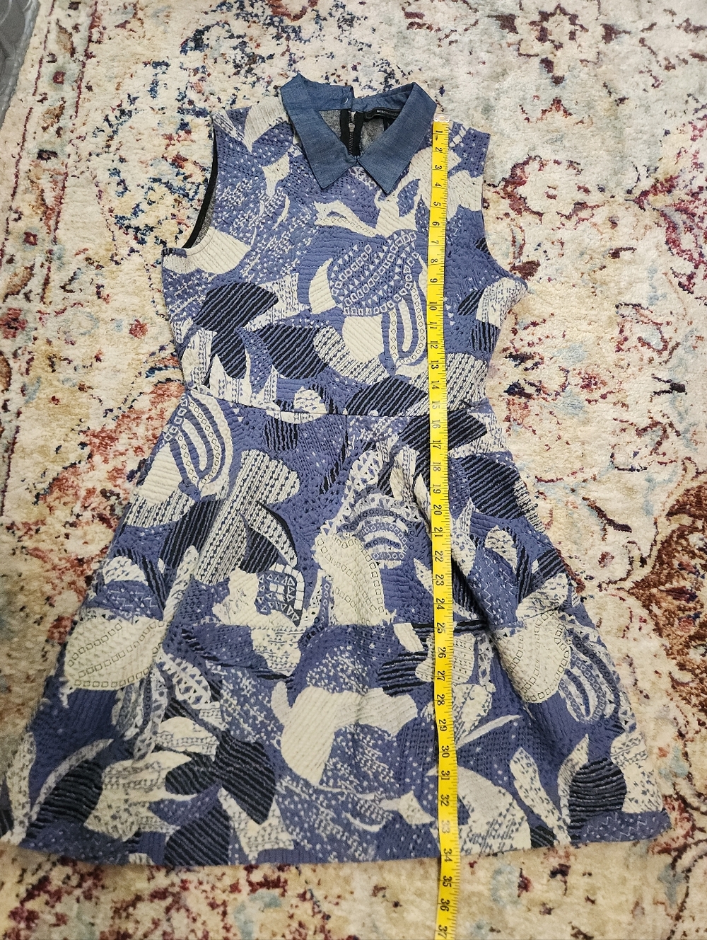 BCBGMaxazria Bernice Dress Textured Collared Sleeveless Blue Cream Size M - Picture 13 of 13